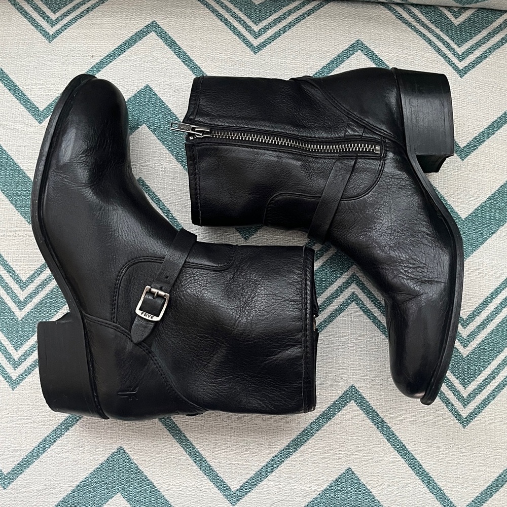 Frye Veronica black leather low Heeled Boots